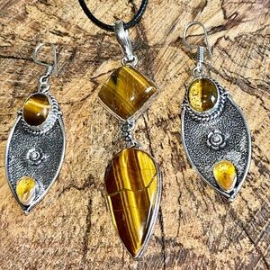 Chatoyant Golden Tiger Eye Pendant & Earrings